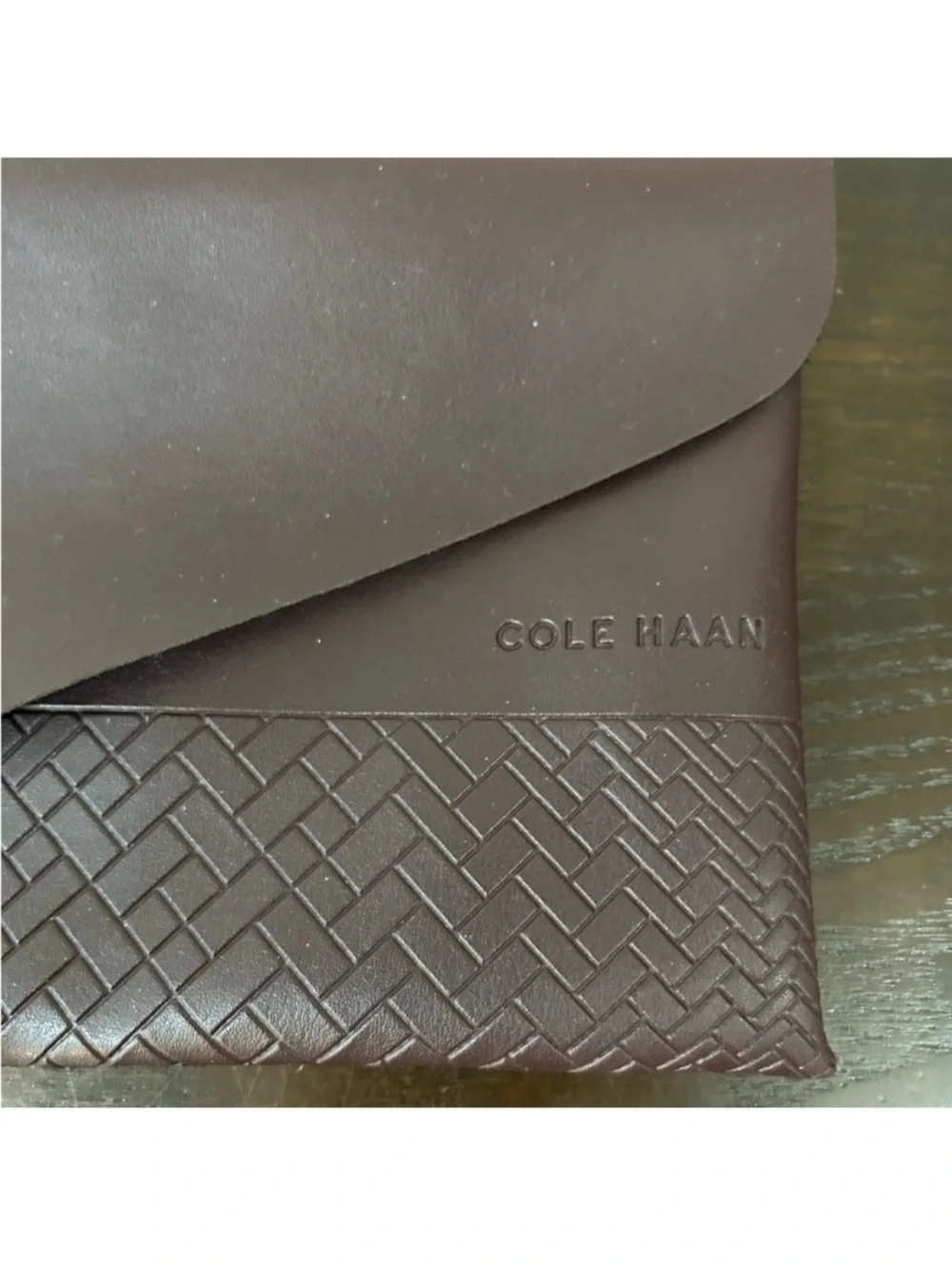 NEW Cole Haan Woven Faux Burgundy Leather Travel Clutch/E-Book Cover gold snap